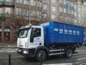 IVECO s kontejnerem 20 m3 na Václavském náměstí